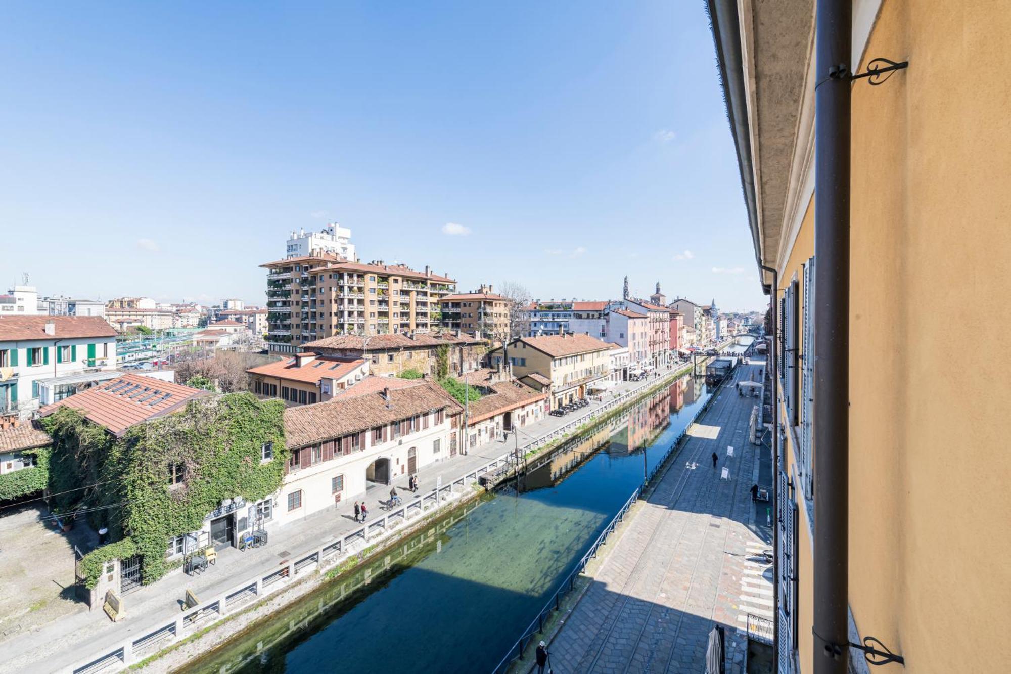 Lovely Apartment On The Navigli River By Easylife Милан Экстерьер фото