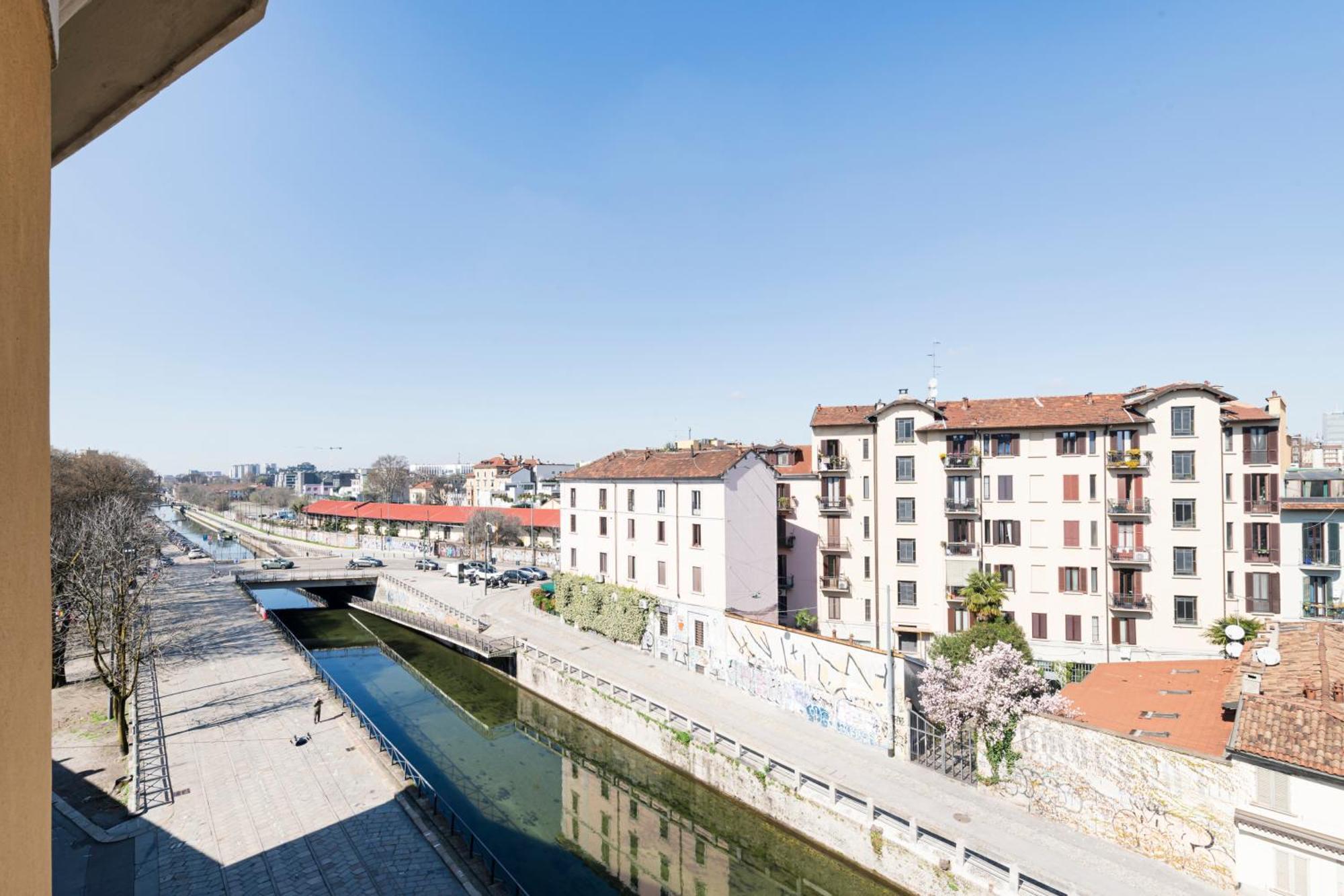 Lovely Apartment On The Navigli River By Easylife Милан Экстерьер фото